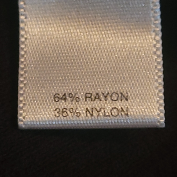 LOFT - V-Neck Knit Shell - Picture 8 of 8